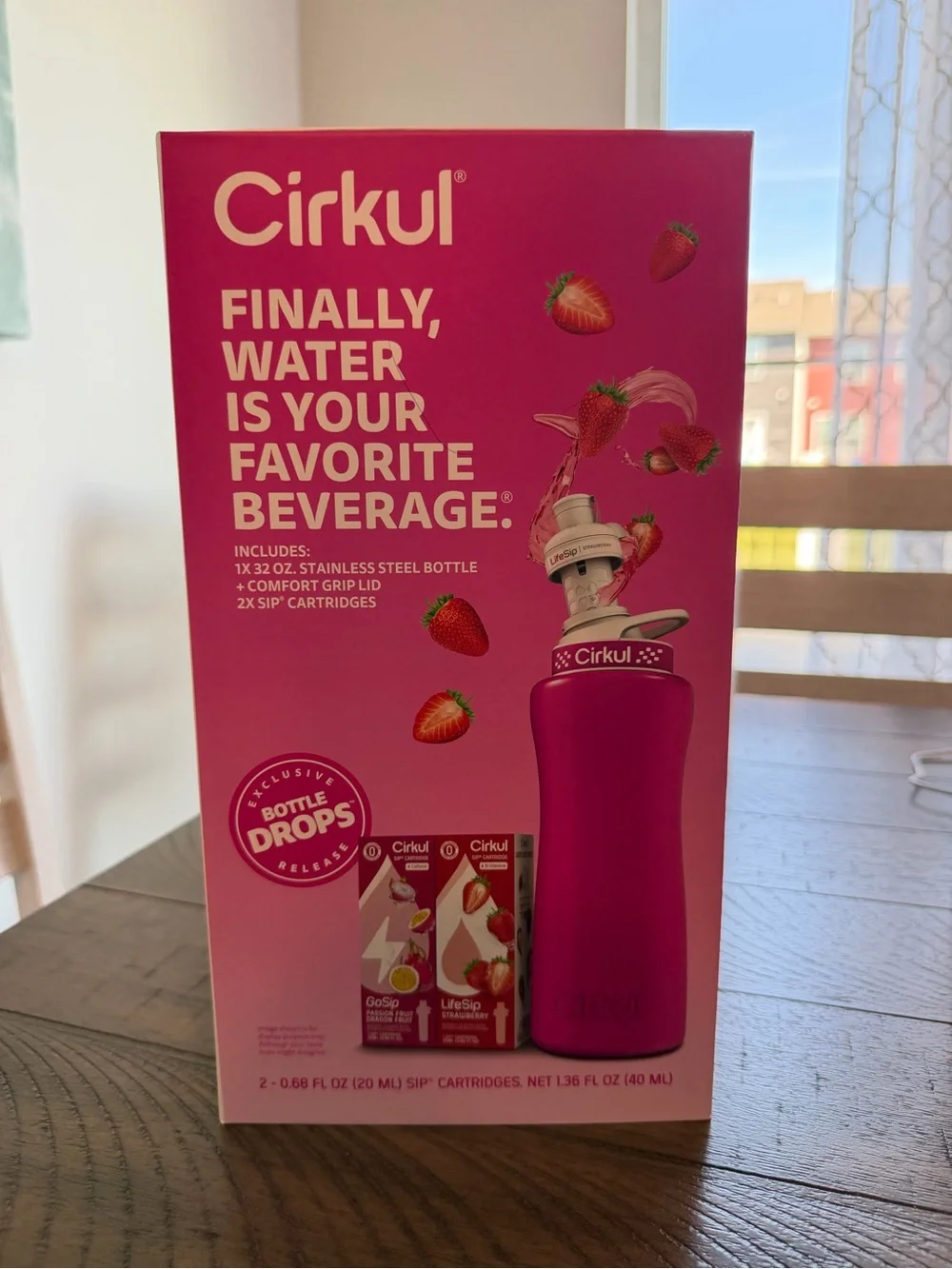Cirkul 32oz. Hot Pink Stainless Steel Water Bottle Starter Kit